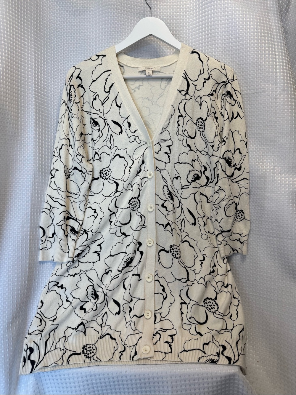 Floral Knit Button-Front Cardigan in White and Black